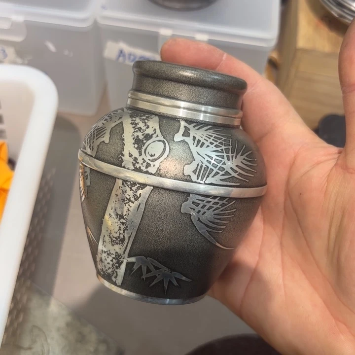 紫砂茶杯大***药非常美丽漂亮的物品