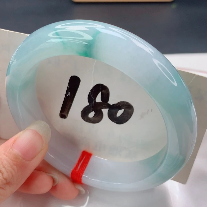 未镶嵌手镯翡翠天空蓝飘花