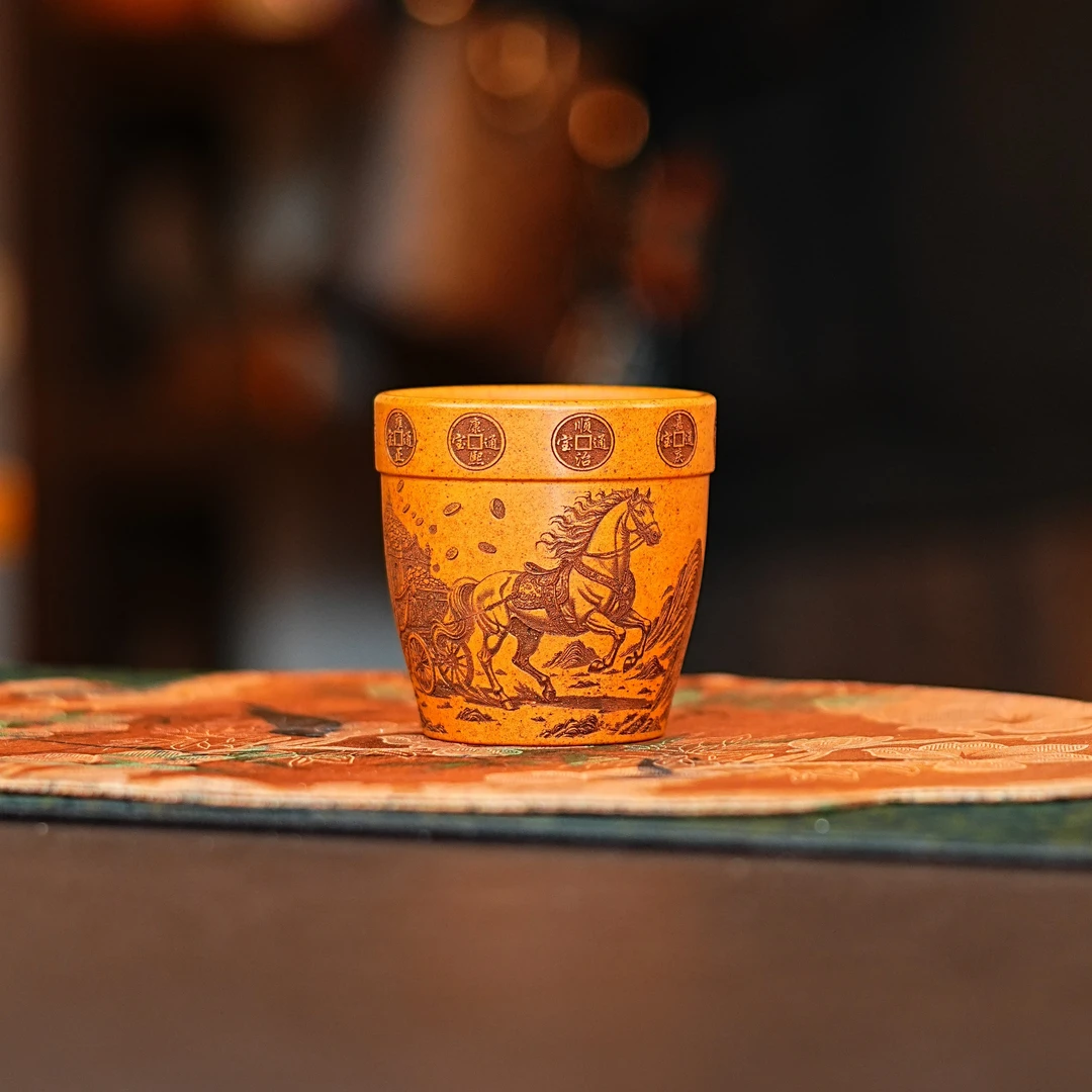 宜兴原矿紫砂全手工龙骨金砂柴烧刻绘马上有钱骏马来财紫砂主人杯