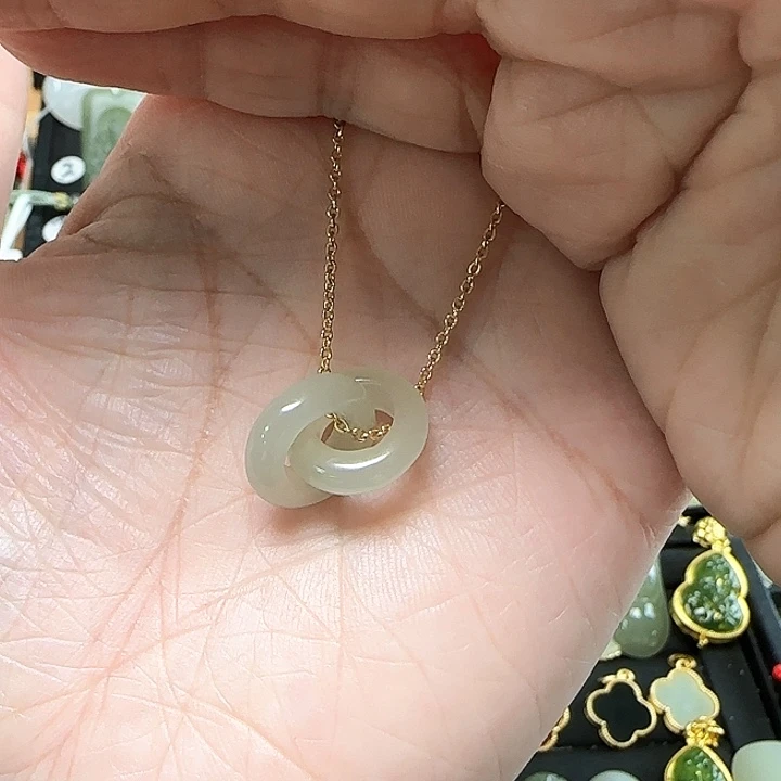 和田玉未镶嵌吊坠(不含链)