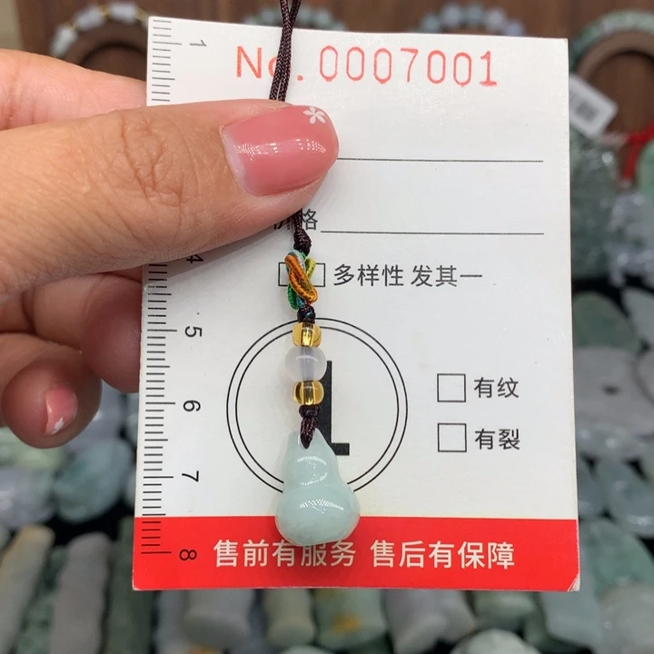 翡翠未镶嵌颈饰11
