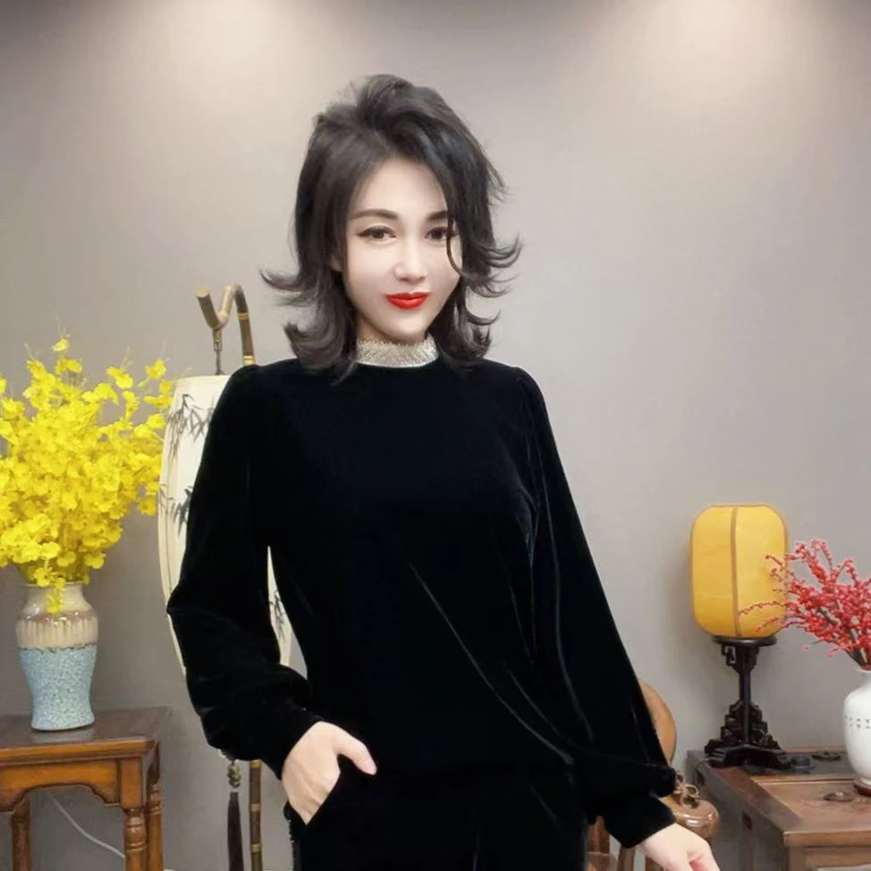 峰姐甄选】86178【QJ】时尚珍珠领丝绒衫