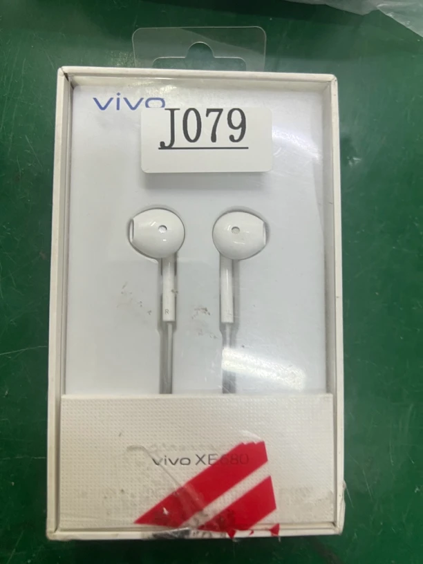 9新  捡漏 vivo xe680半入耳耳机 3.5接口 编号 j079