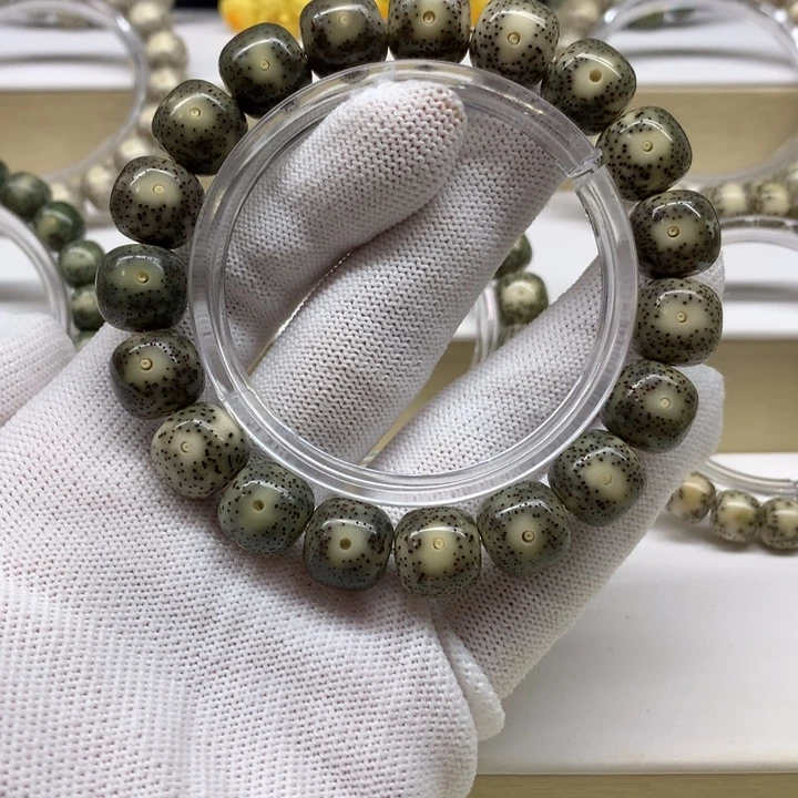 手串星月菩提18号 深绿款大眼睛13/12