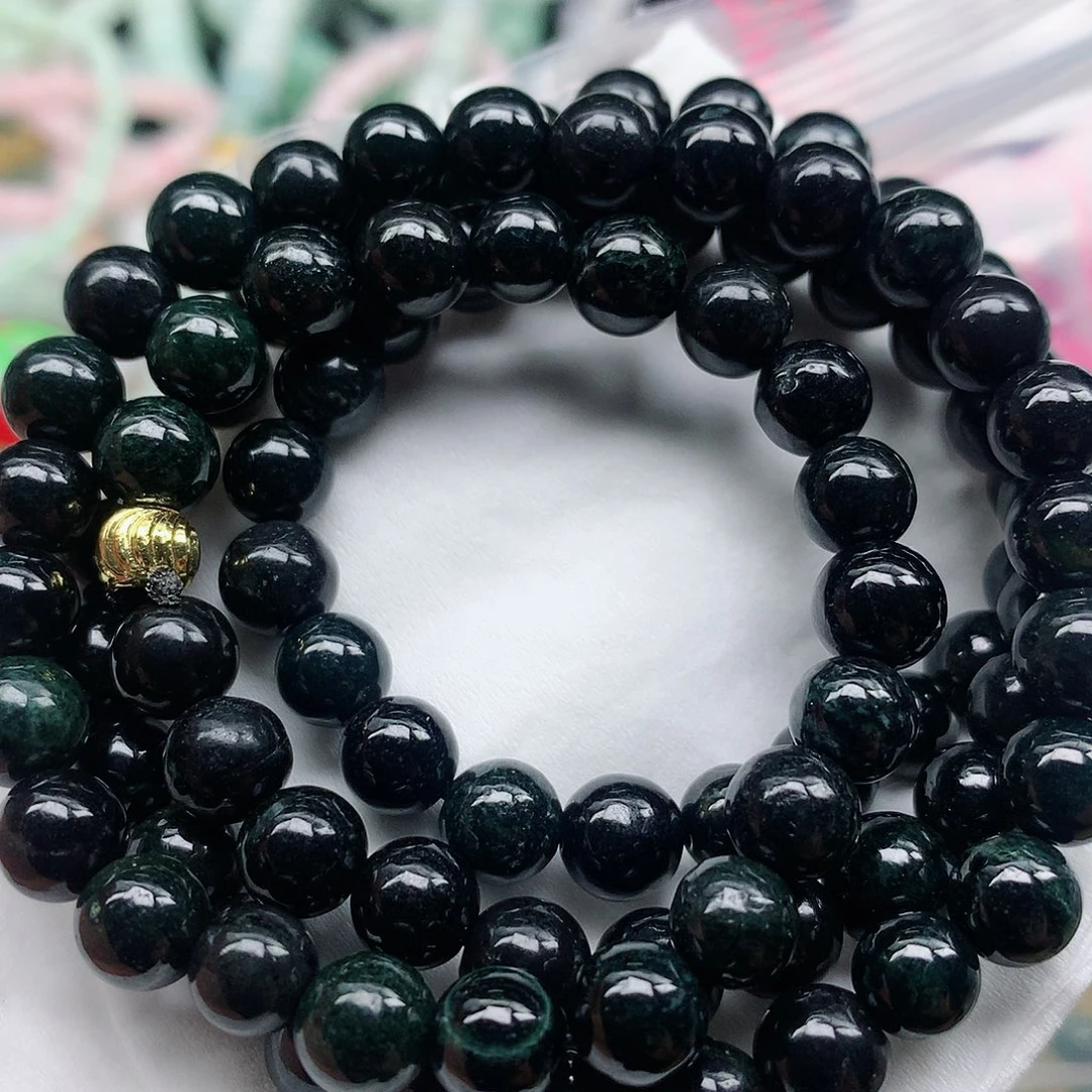 翡翠未镶嵌颈饰珠子