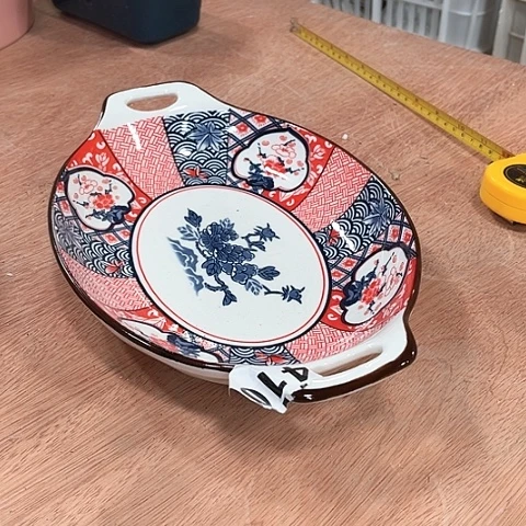 微瑕，不明火，口径26厘米，高度4，2个万里烧鱼盘