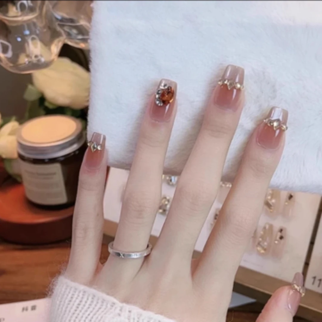 10新款手工穿戴千金公主猫眼棕咖纯欲爆闪奢华钻时尚显白款指甲贴
