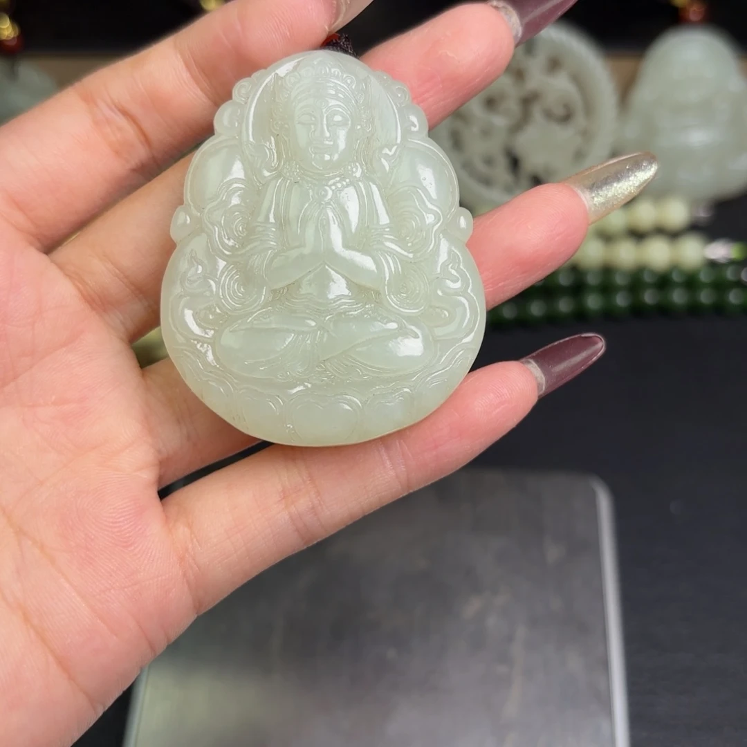 和田玉未镶嵌颈饰好**连