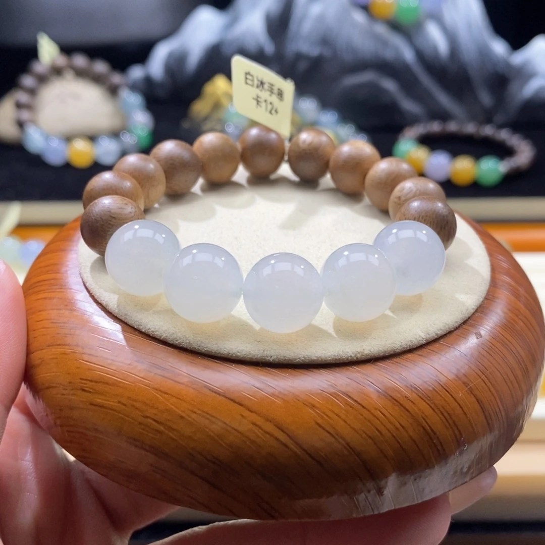 颈饰未镶嵌翡翠翡翠白冰手串