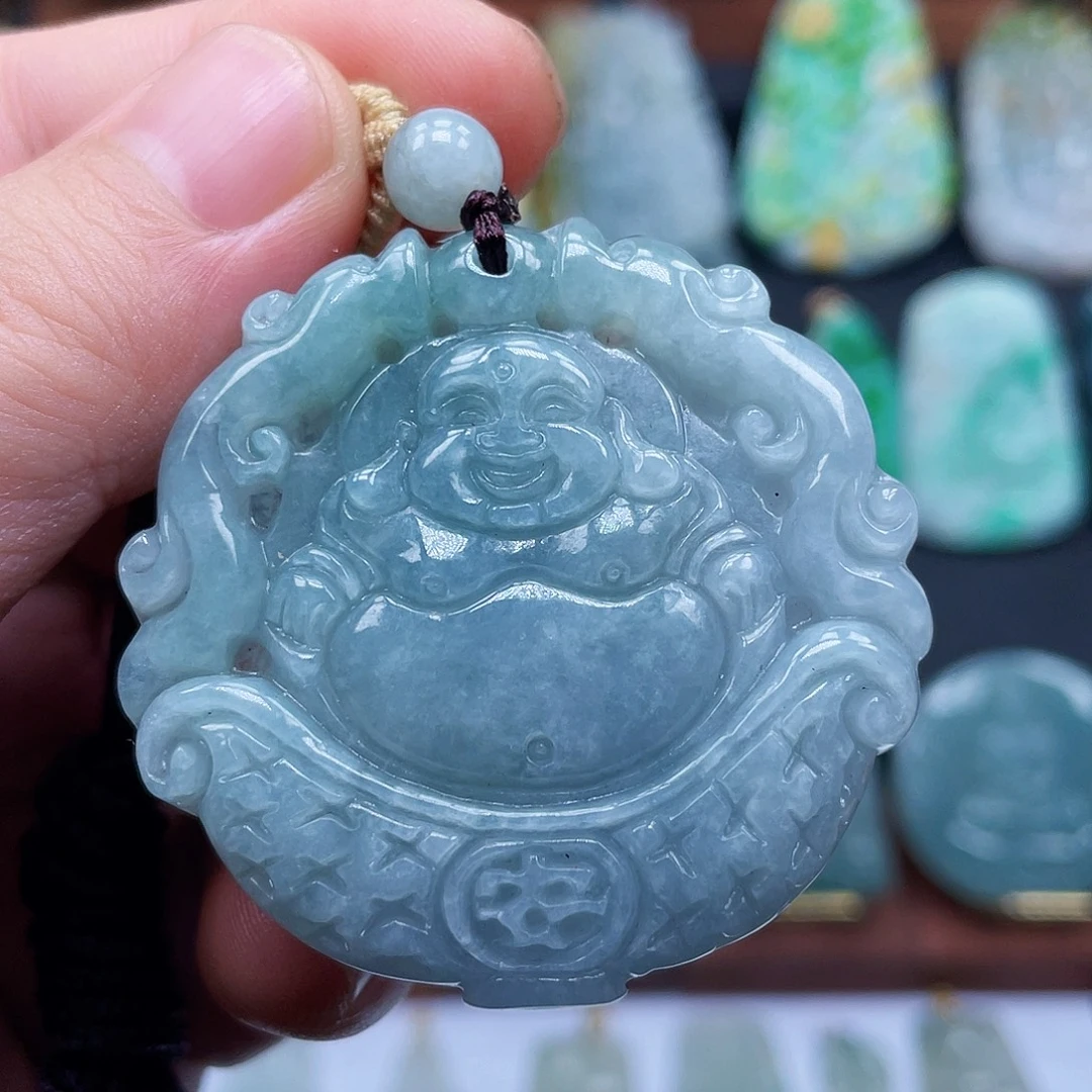 翡翠未镶嵌颈饰财库佛