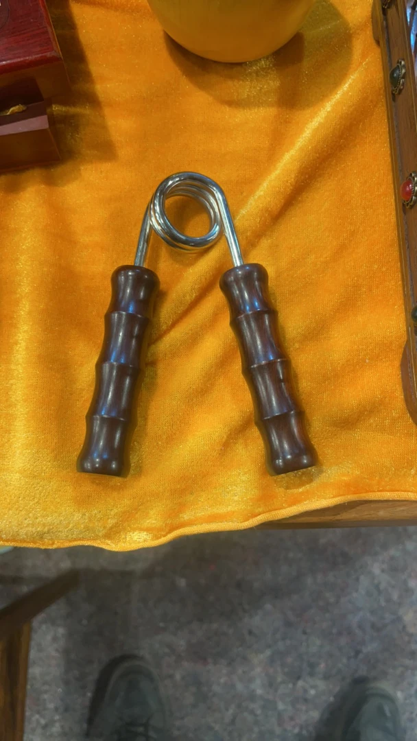 手工艺.紫檀.握力器