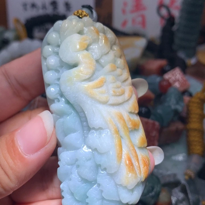 翡翠未镶嵌颈饰保真天然A货翡翠