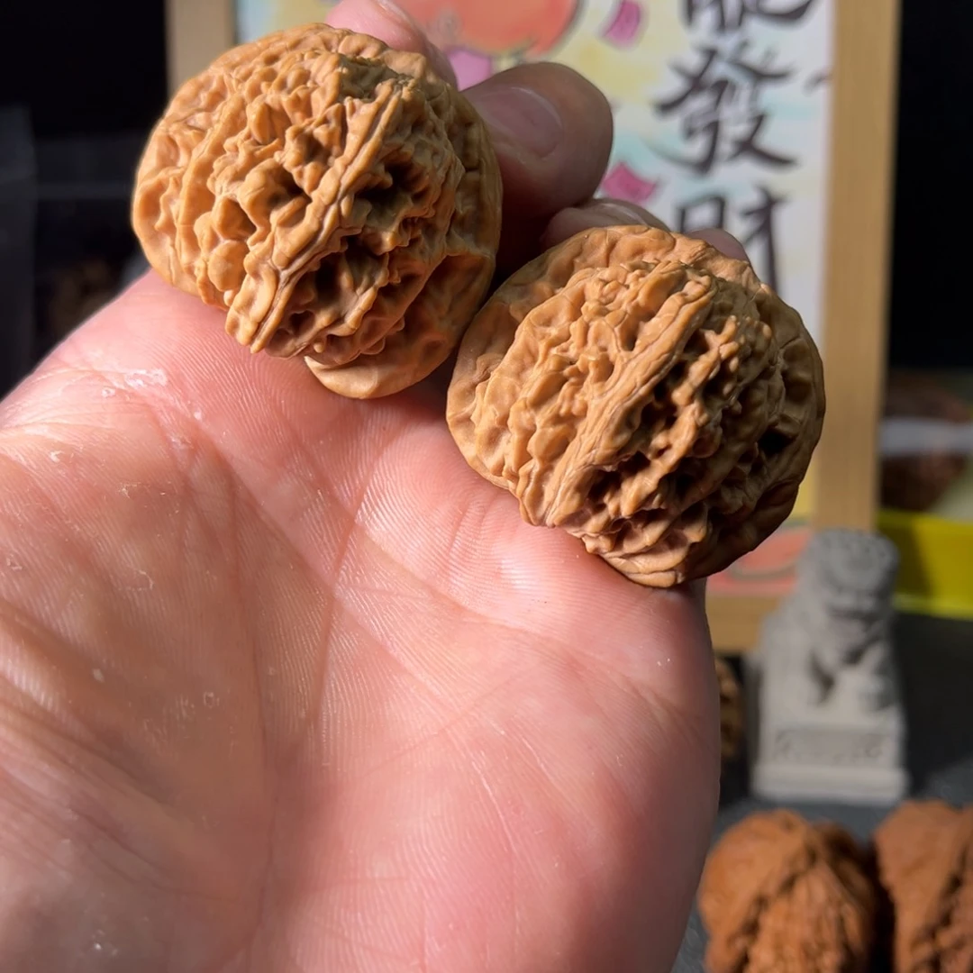 文玩核桃把件归*楼子