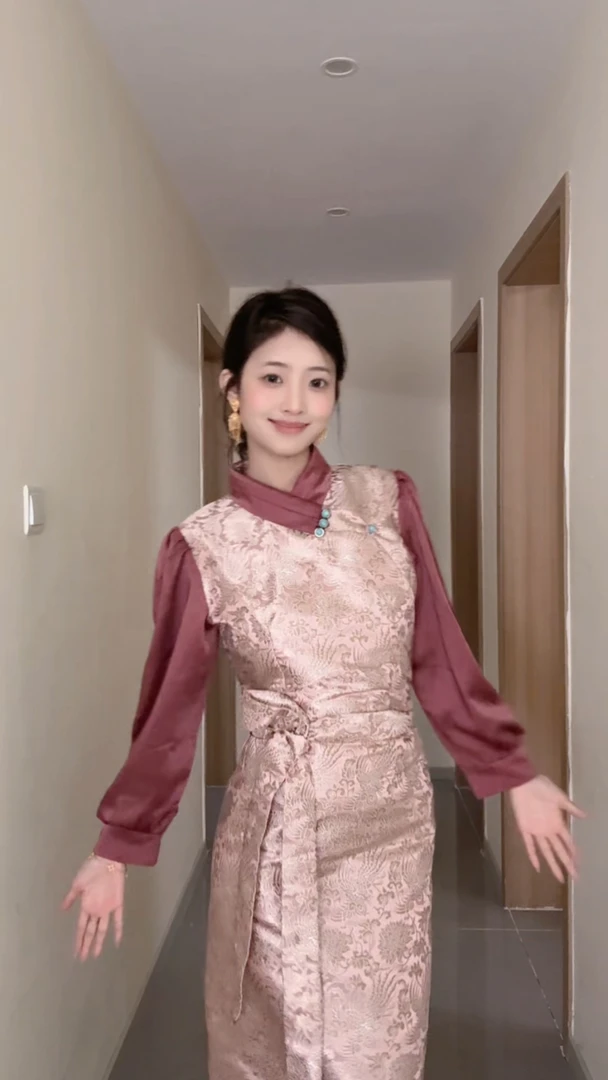 德吉吉 | 气质泡泡袖博拉-简约高级藏式西藏服民族风旅拍网红春季