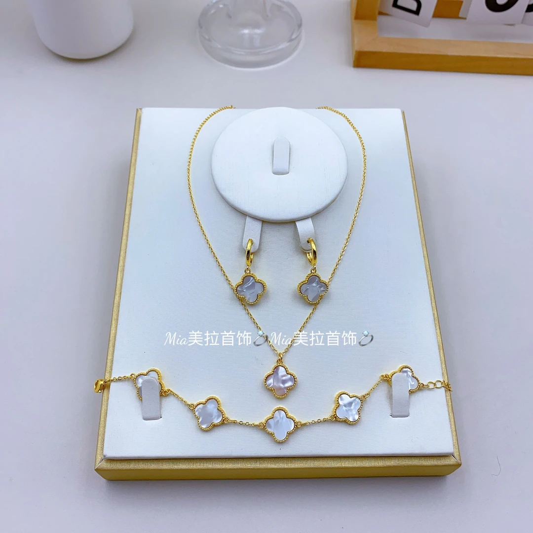 铜合金亚克力项链 三件套气质白色轻奢时尚绿色经典坠链素款黑色