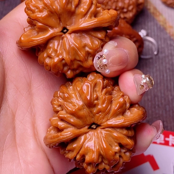 文玩核桃把件官帽狮子头