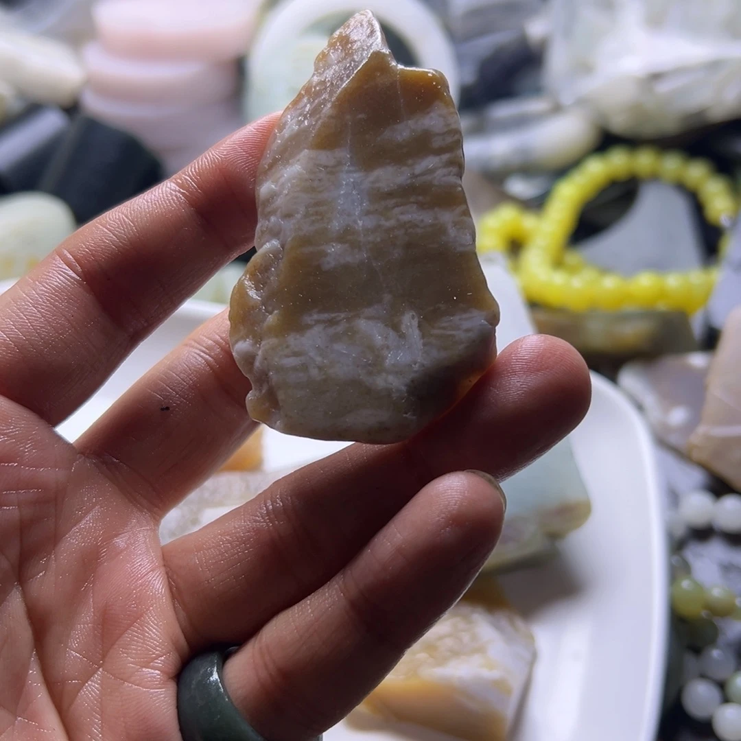 和田玉（糖玉）未镶嵌挂件