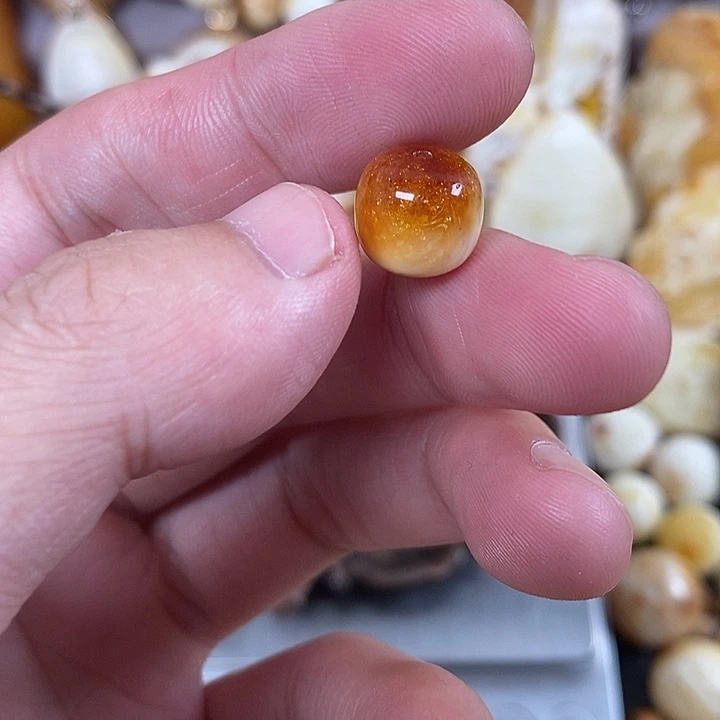 琥珀未镶嵌裸石我