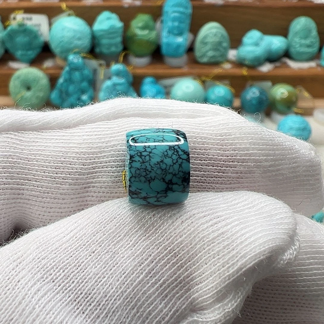 绿松石配饰未镶嵌