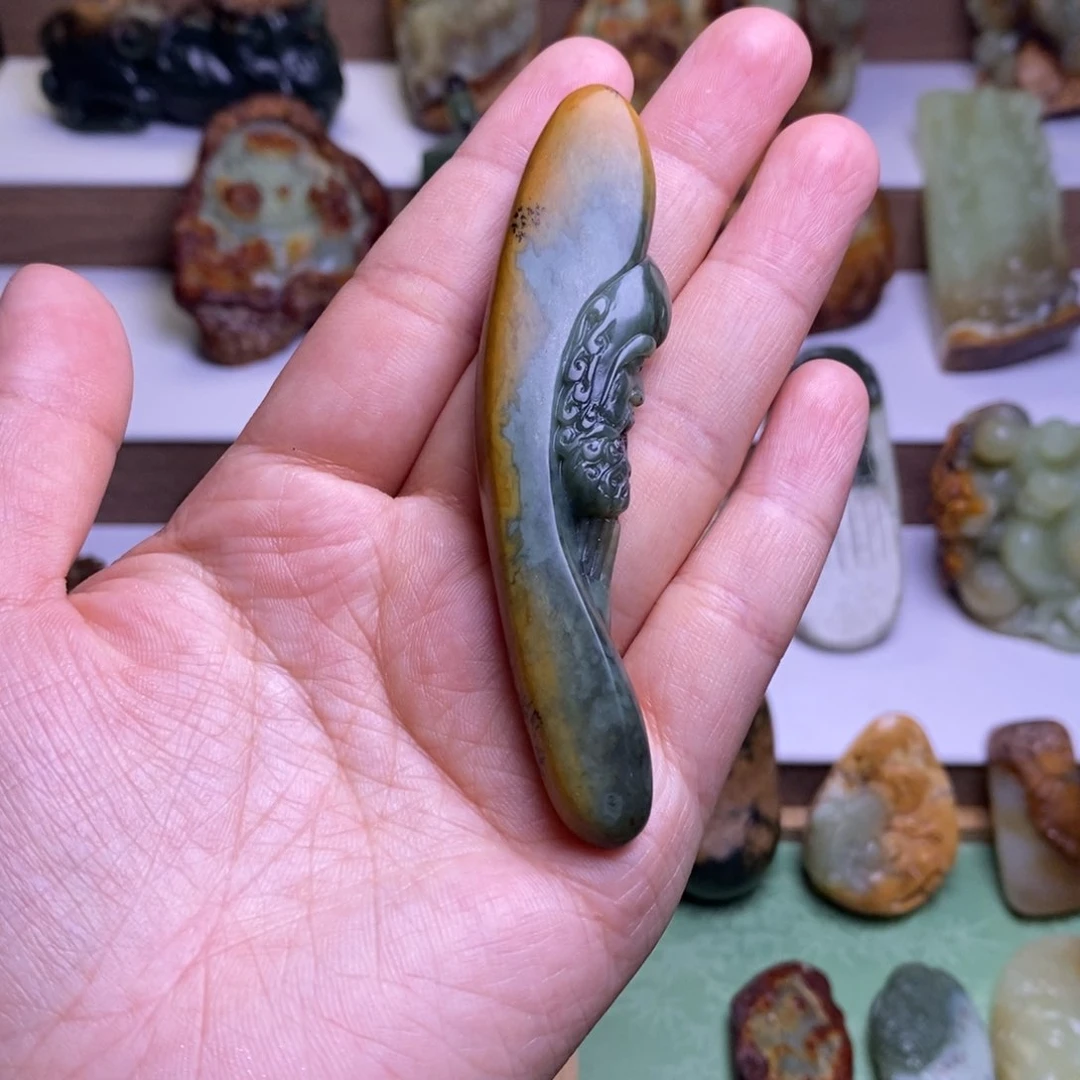 未镶嵌岫岩河磨玉（透闪石质玉）挂件腰***?