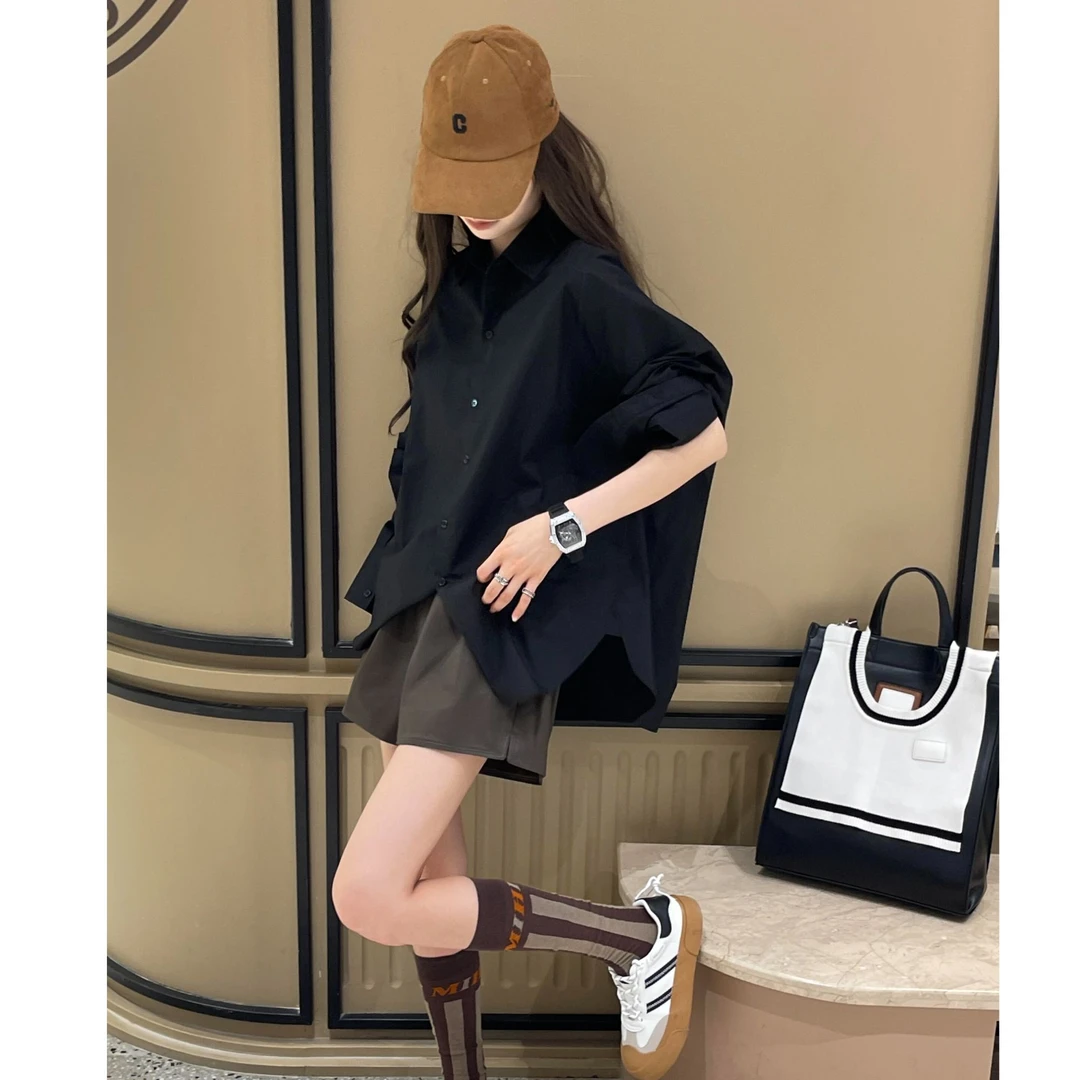 早秋新款洋气衣服女休闲宽松纯色高级感衬衫上衣显瘦小众短裤套装