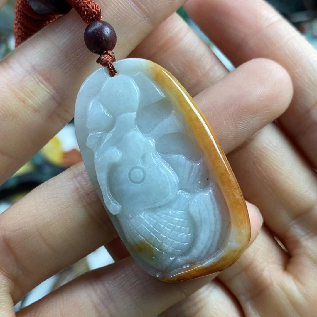 翡翠颈饰未镶嵌吊坠