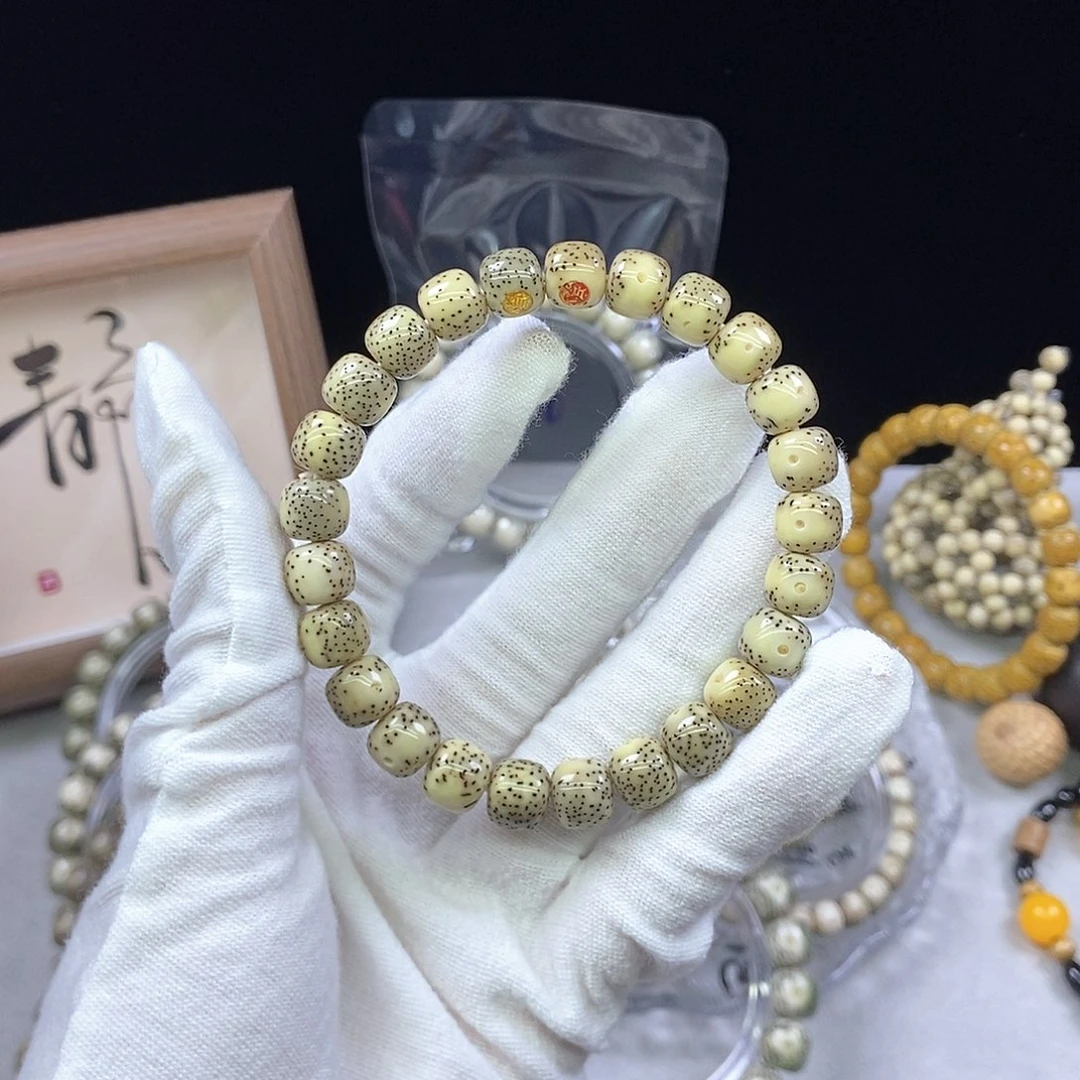 H***-a24000000000000000