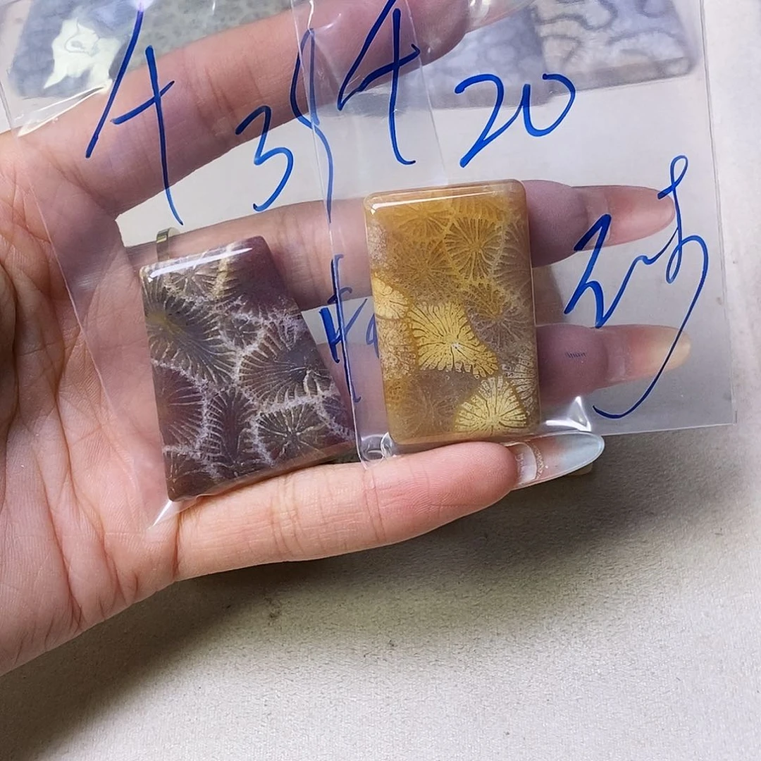 合金颈饰硅化玉千*