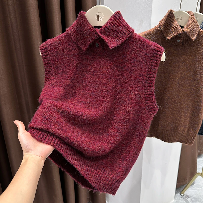 洋气纽扣设计翻领上衣女秋冬爆款红色百搭无袖针织背心宽松打底衫