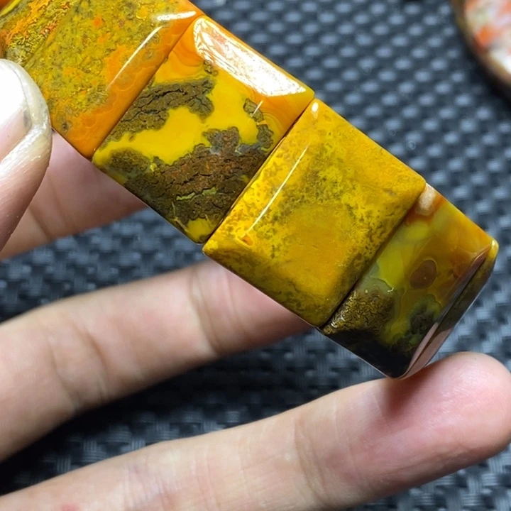 玛瑙/玉髓颈饰未镶嵌信*