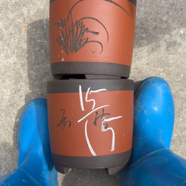 花盆紫砂紫砂的颜色