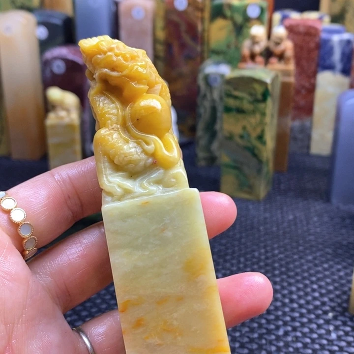 青田石运***骑青田石印章石