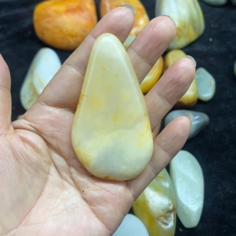 和田玉（糖玉）未镶嵌车挂