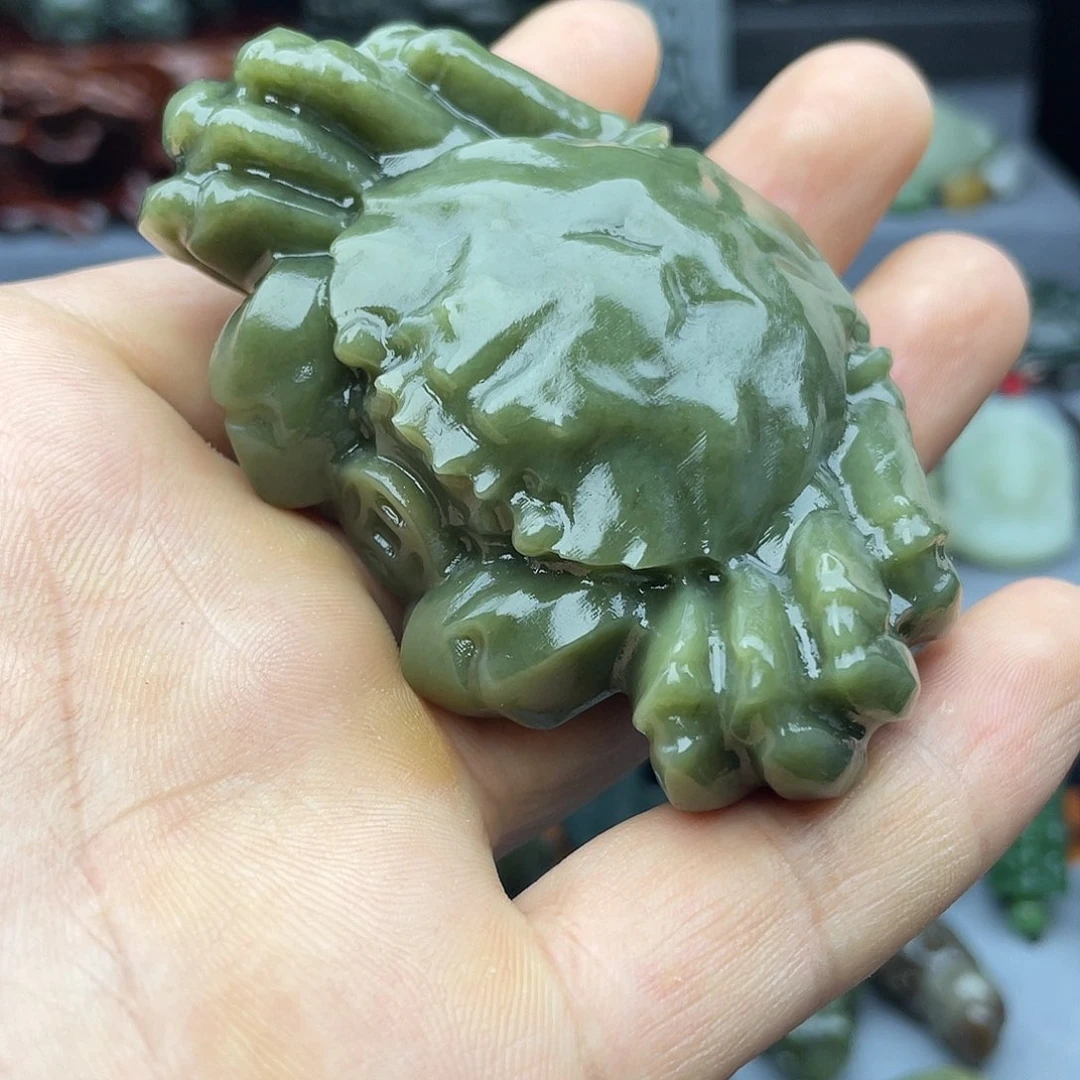 和田玉未镶嵌把件