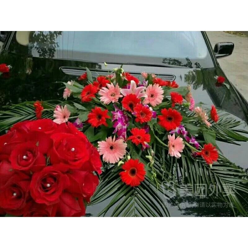 雅兰花艺馆 经典婚车装饰