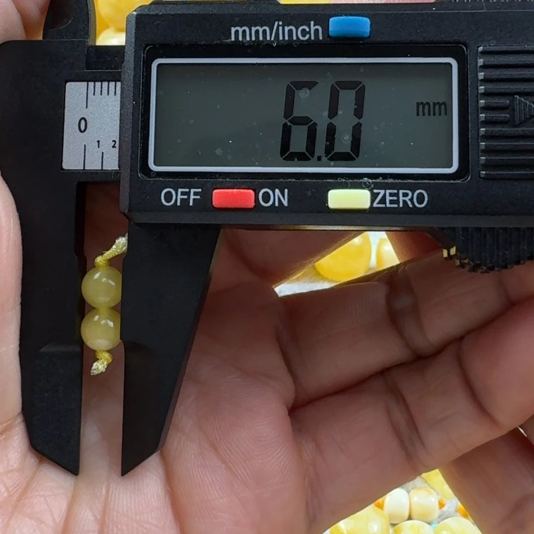 蜜蜡未镶嵌裸石42杂