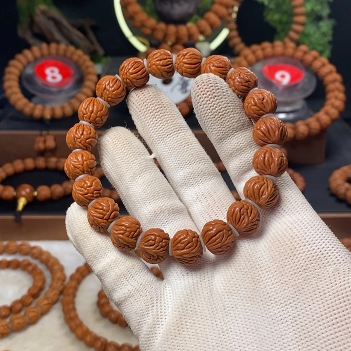 桃核吊坠陈****?秦岭龙纹