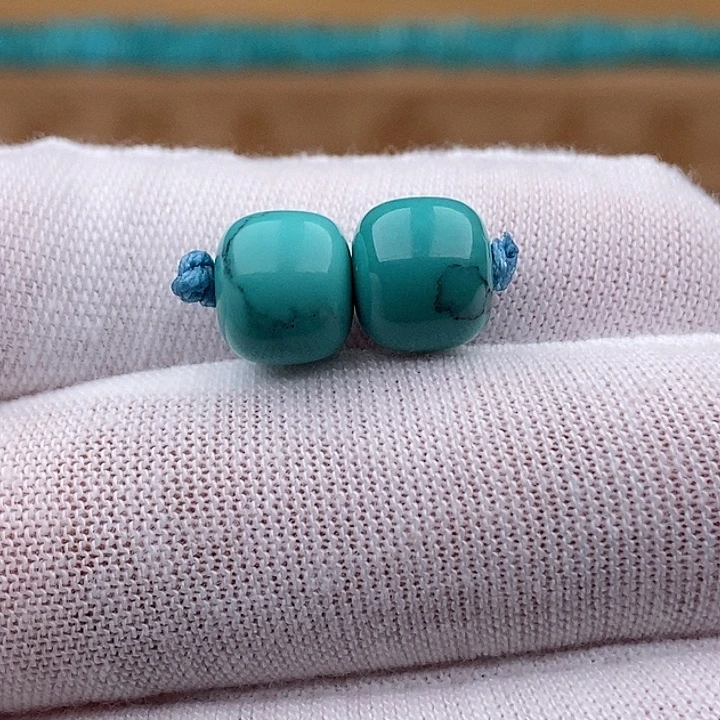 阿***哥绿松石未镶嵌珠宝奇石