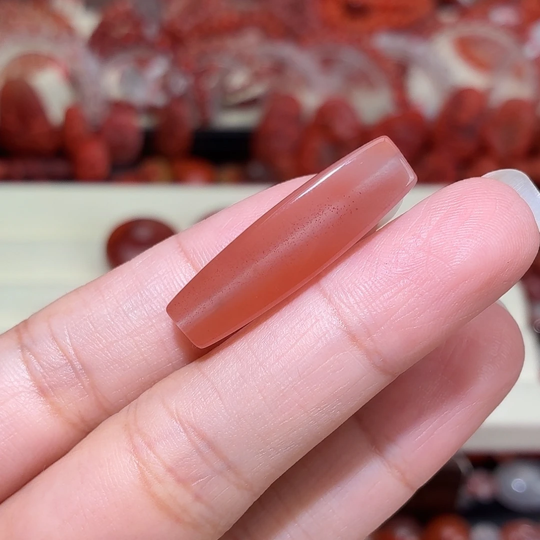 *****南红玛瑙未镶嵌颈饰勒子