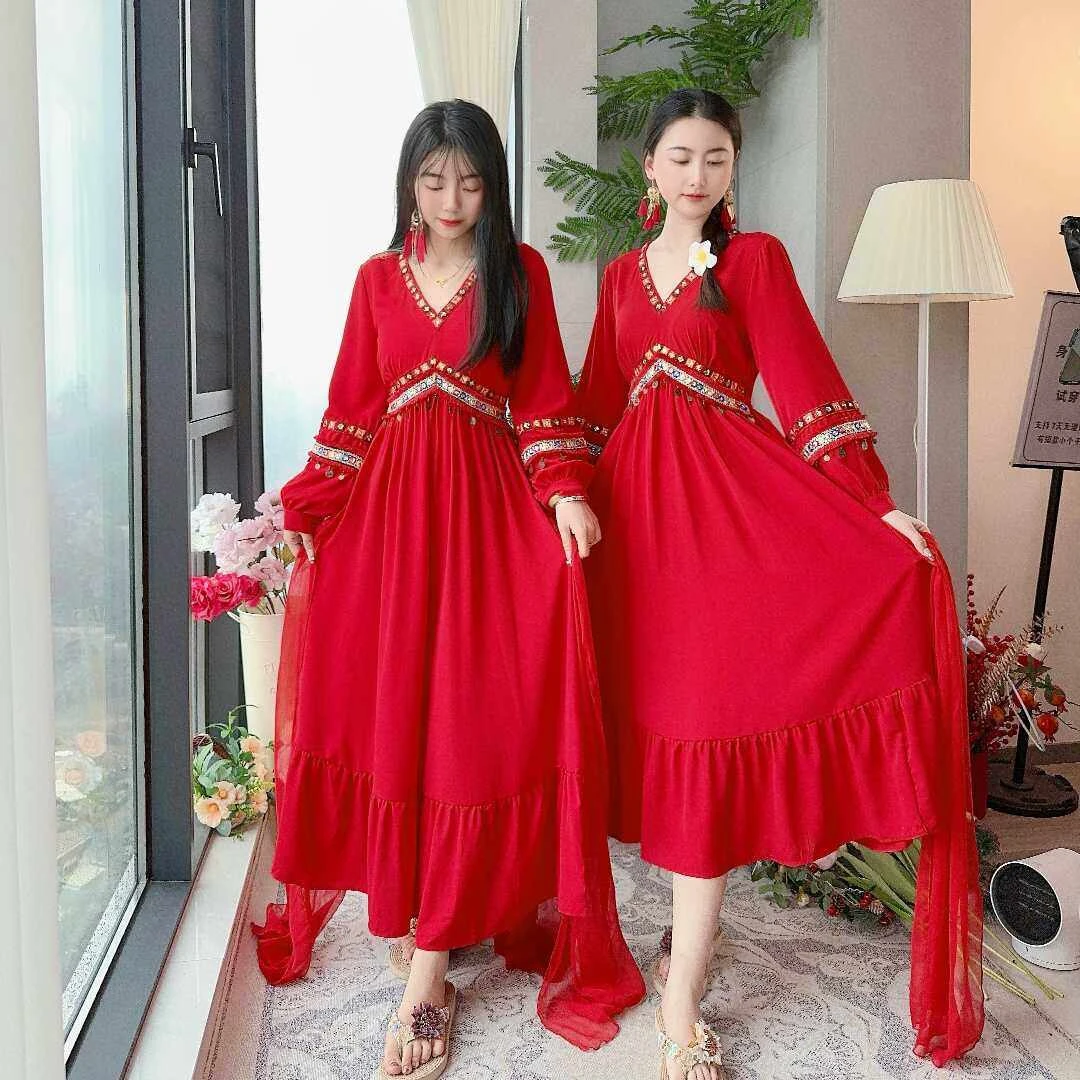 茶卡盐湖红色长袖新疆旅游穿搭沙漠长裙拍照沙滩裙海边度假连衣裙