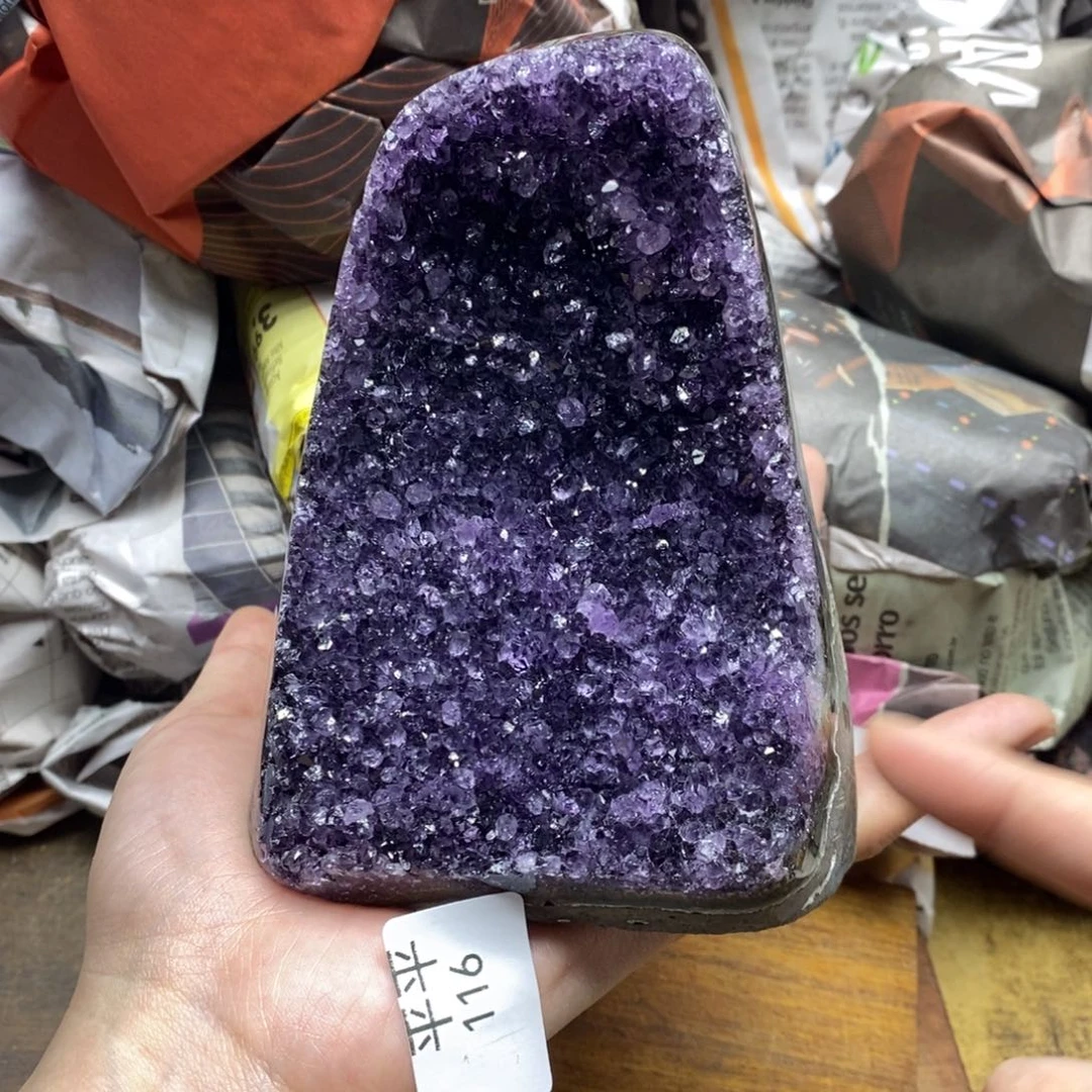 紫晶乌拉圭未镶嵌