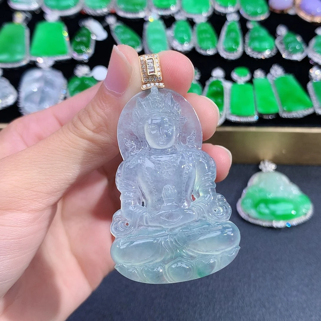 翡翠18K金镶嵌颈饰