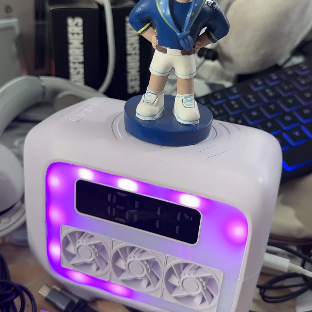 99新z1白色蓝牙音响