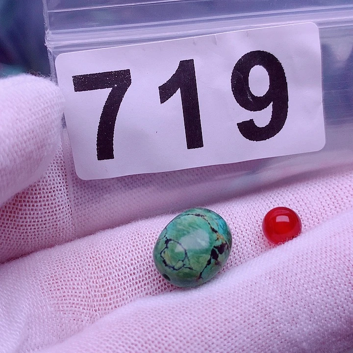 南红玛瑙未镶嵌珠宝奇石