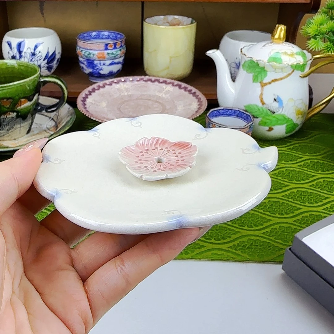 它家陶瓷真是太美啦！香立