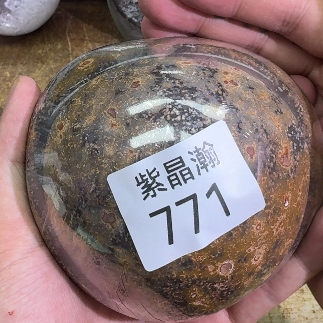 未镶嵌水晶大型摆件（非配饰）J****e