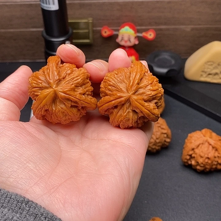 扶***灯把件文玩核桃白奔