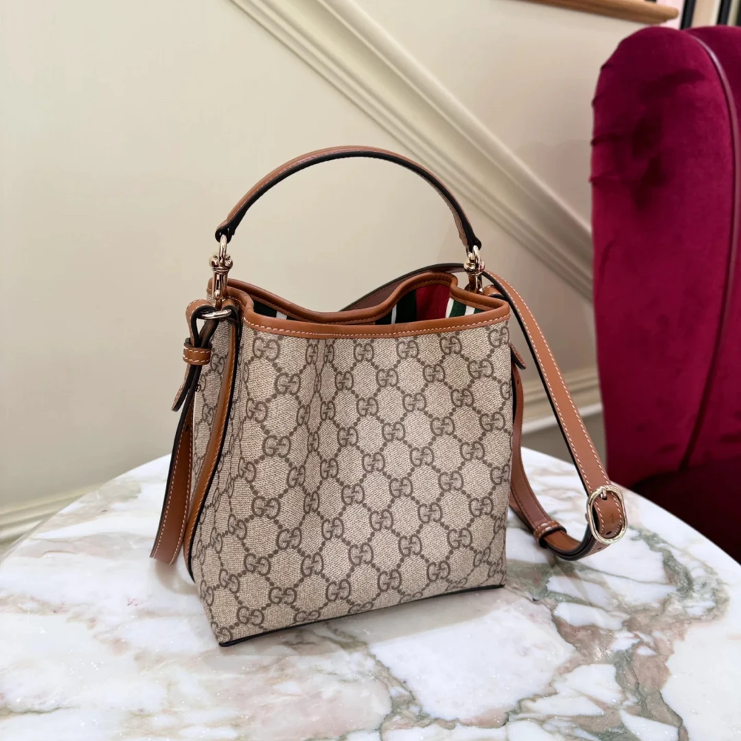 99新 GUCCI/古驰 林纳奢品丨新款老花水桶包
