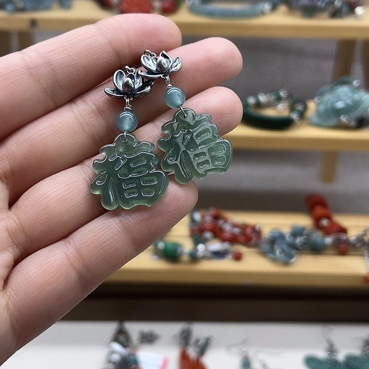 翡翠未镶嵌耳饰66688899