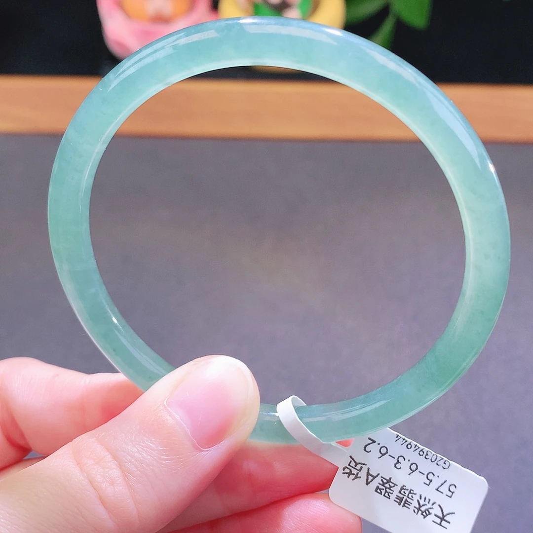 翡翠未镶嵌手镯天然翡翠